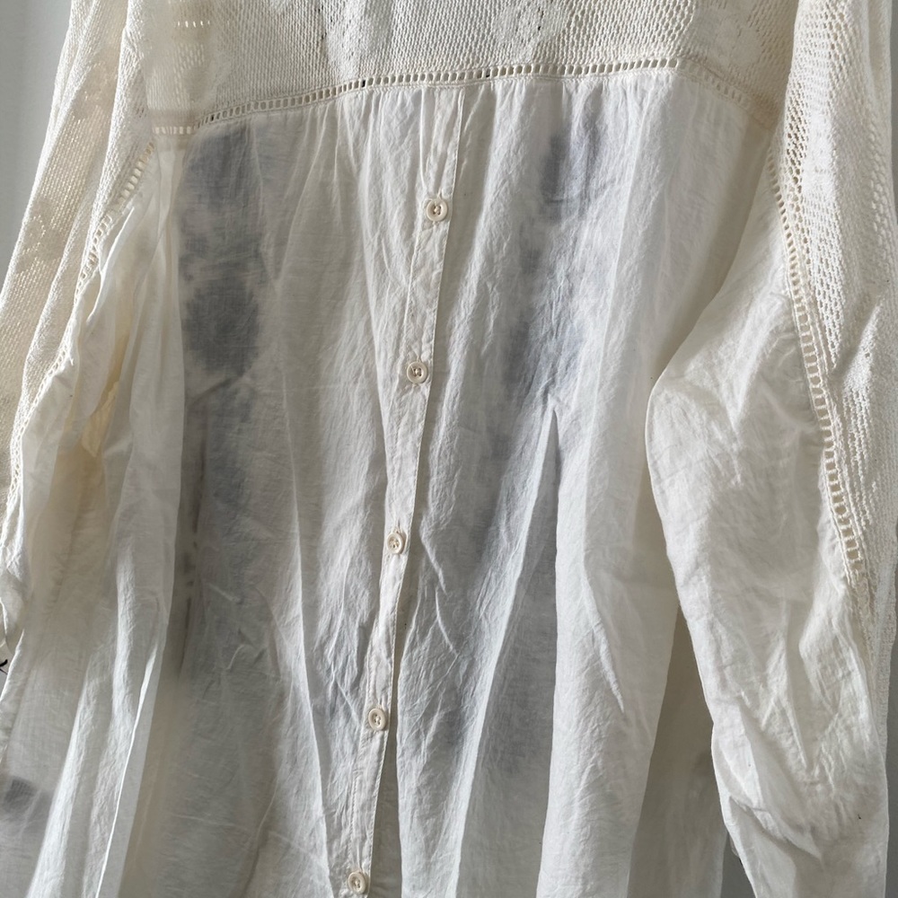 Light Flow Patterned Top - Picture 5 of 5